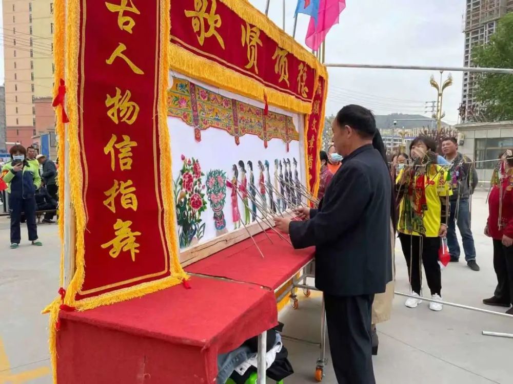 新澳門王中王期期中，揭秘彩票背后的秘密與策略，揭秘新澳門王中王彩票背后的秘密與策略，期期中探秘彩票世界
