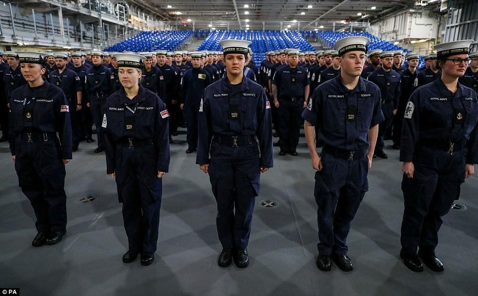 伊麗莎白女王號(hào)航母圖片，展現(xiàn)英國海軍力量的驕傲，伊麗莎白女王號(hào)航母展示英國海軍力量的風(fēng)采