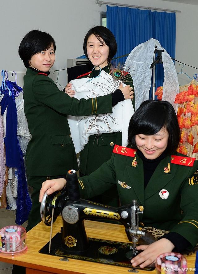 女兵背后的家庭，探尋她們的成長與力量源泉，女兵背后的家庭，成長與力量之源的探尋