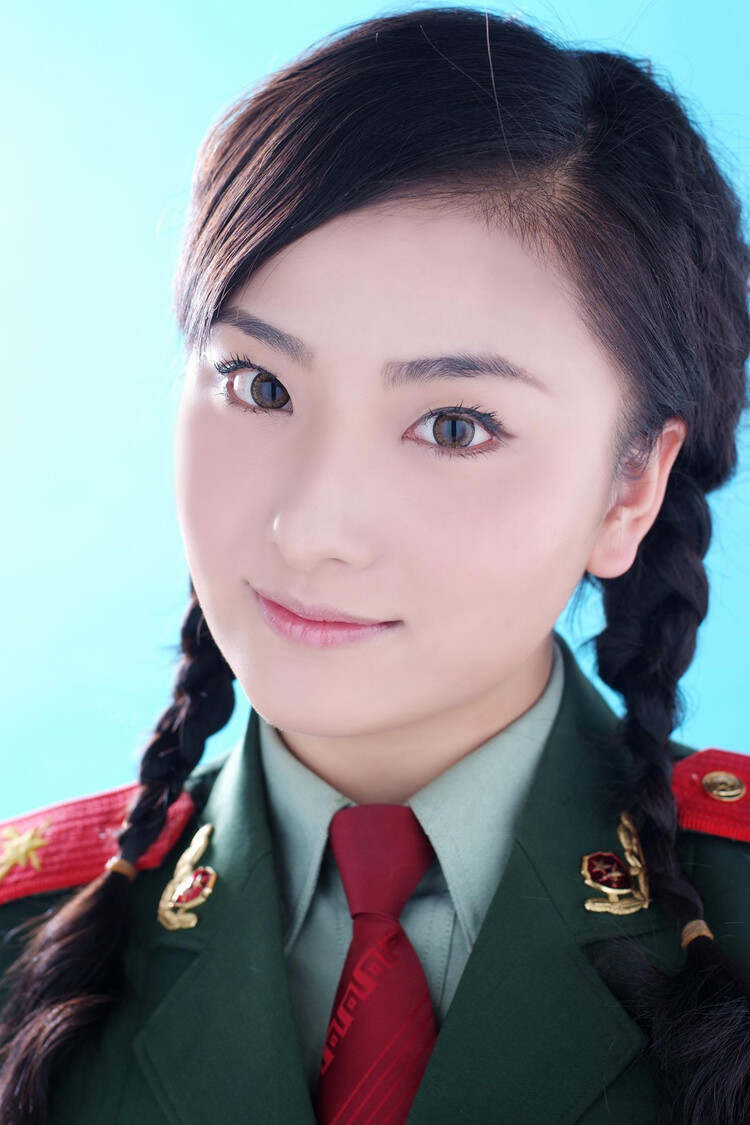 中國最漂亮的女兵照片第一名——展現(xiàn)英雄之美與榮耀印記，中國女兵第一名，榮耀印記與英雄之美的璀璨瞬間