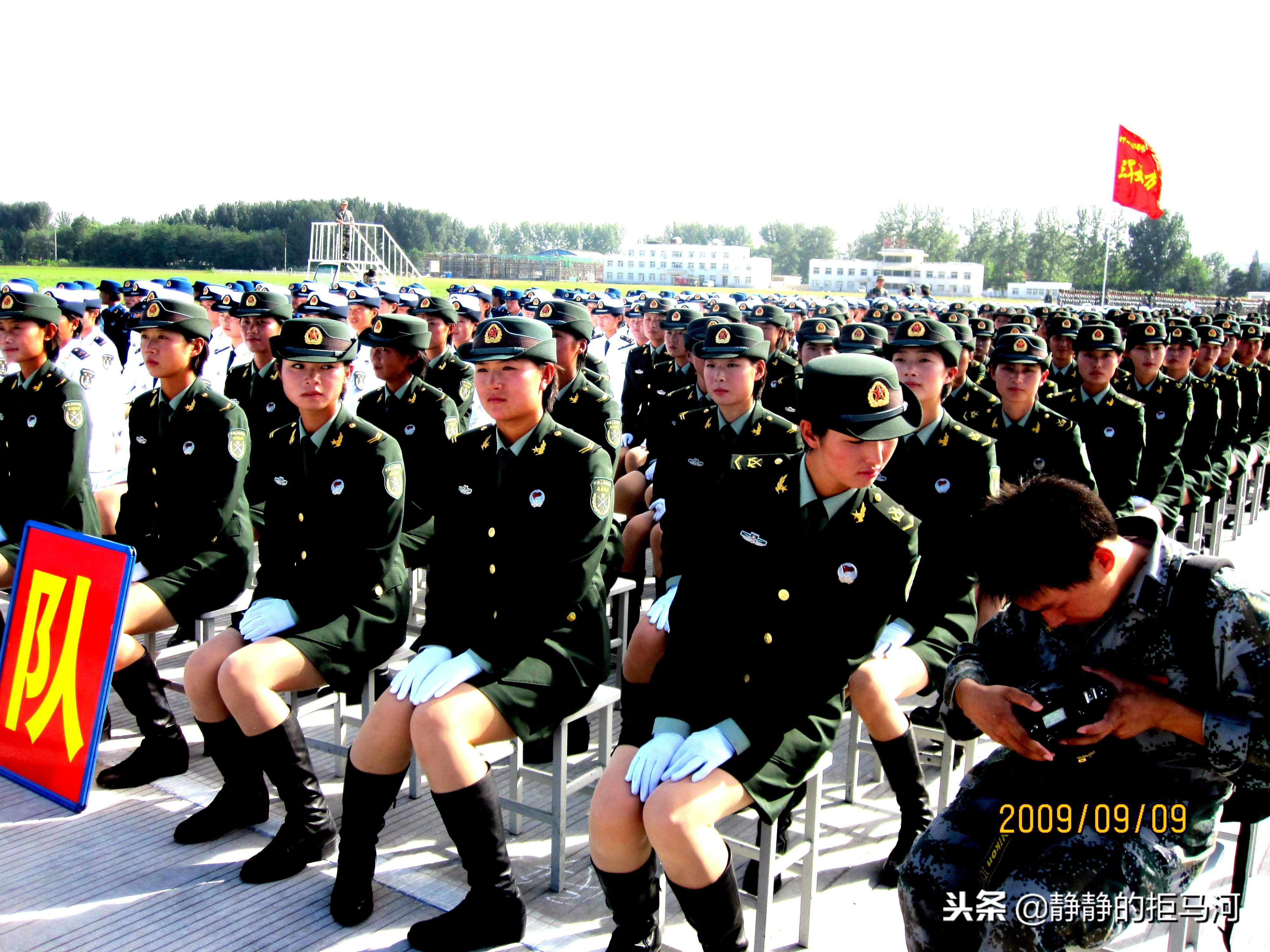 閱兵扭錯(cuò)頭的士兵怎么樣了？深入了解事件背后的故事，閱兵扭錯(cuò)頭的士兵后續(xù)如何？事件背后的故事揭秘