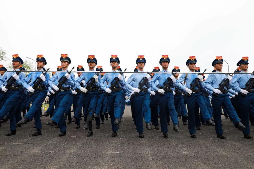 閱兵盛典，2019年的震撼與感動(dòng)——我的觀后感，閱兵盛典的震撼與感動(dòng)，我的觀后感回顧與展望（2019年）