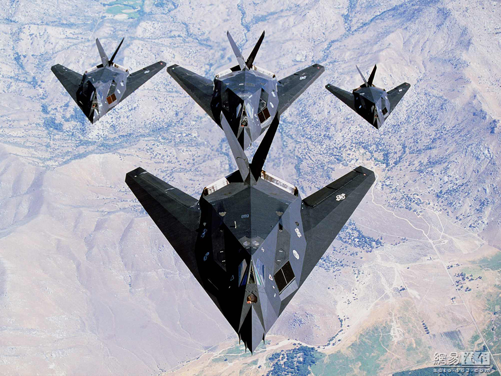 揭秘F-117隱形戰(zhàn)斗機，空戰(zhàn)傳奇的先驅(qū)之作，F(xiàn)-117隱形戰(zhàn)斗機，空戰(zhàn)傳奇的先驅(qū)揭秘