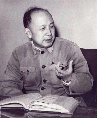 錢(qián)學(xué)森的成就和貢獻(xiàn)，偉大的科學(xué)家的一生，錢(qián)學(xué)森的偉大成就與科學(xué)貢獻(xiàn)，一生獻(xiàn)身于科學(xué)事業(yè)的光輝歷程