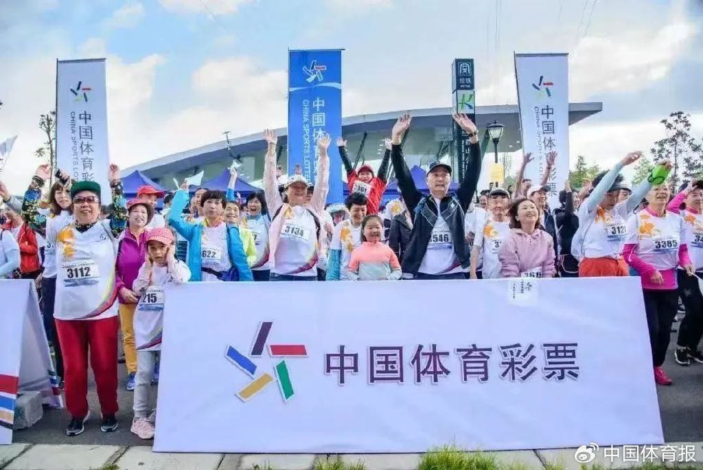 新澳門一碼一肖一特一中鳳凰體育彩票——探索彩票背后的秘密，新澳門彩票背后的秘密，一碼一肖一特一中與鳳凰體育彩票解析