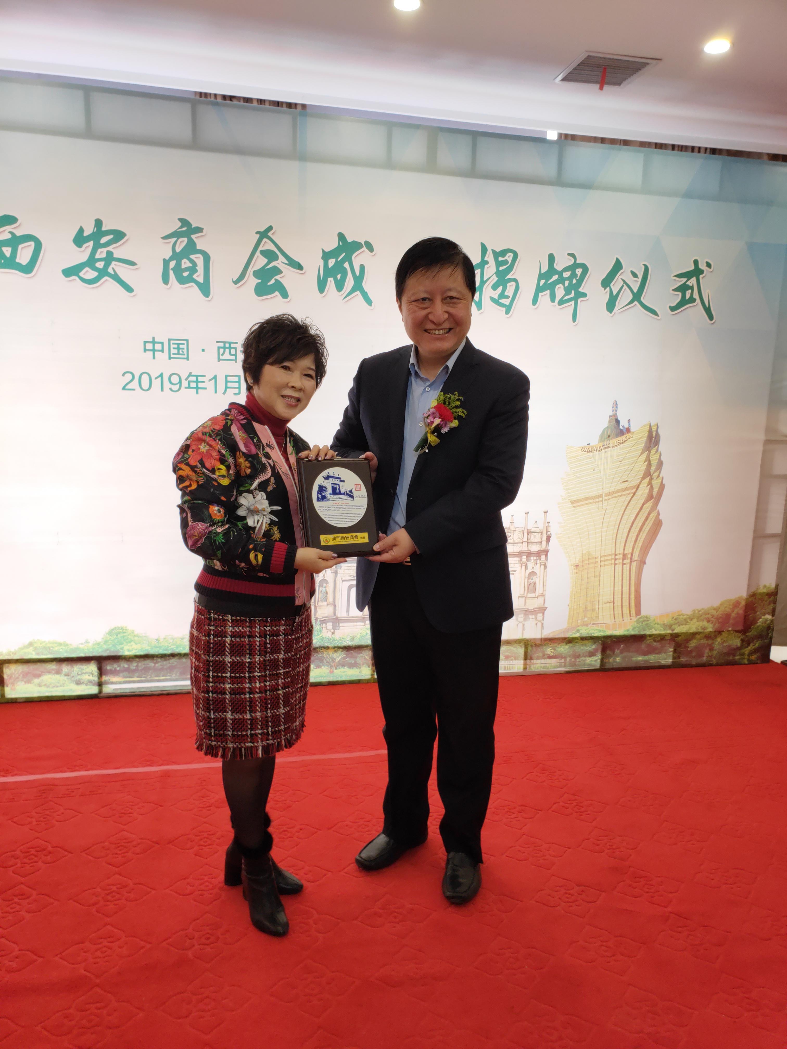 澳門一肖100準(zhǔn)免費(fèi)——揭秘彩票背后的秘密，澳門彩票揭秘，一肖預(yù)測背后的真相