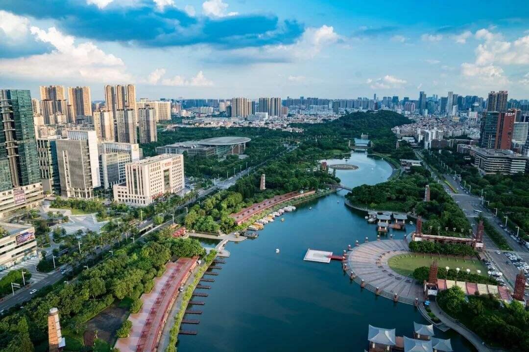 澳門正版免費(fèi)資源展望，邁向未來(lái)的精準(zhǔn)服務(wù)體驗(yàn)（2025展望），澳門正版資源展望，邁向精準(zhǔn)服務(wù)體驗(yàn)的未來(lái)之路（2025年展望）