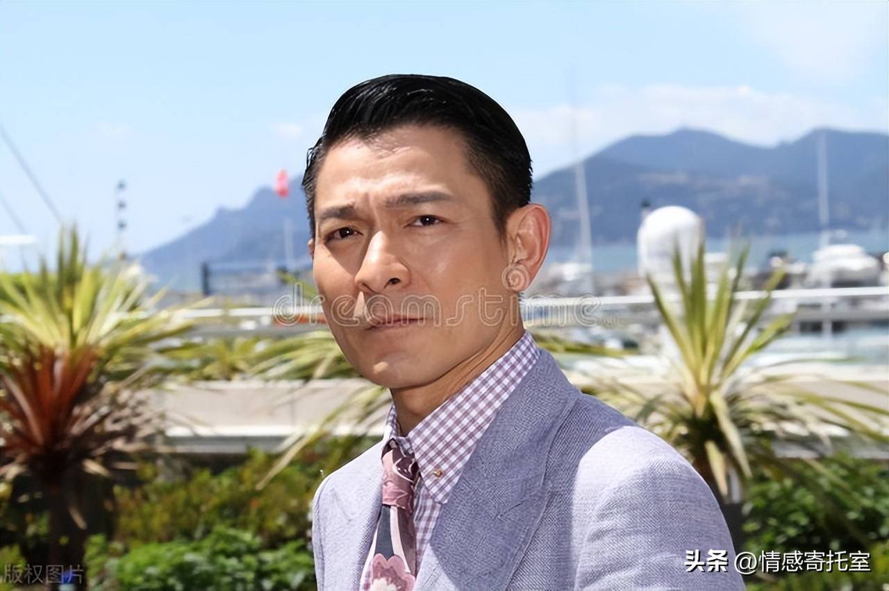 香港內(nèi)部一肖王中王新水，揭秘背后的秘密與探索真實(shí)面貌，香港內(nèi)部揭秘，一肖王中王新水背后的真相與真實(shí)面貌探索