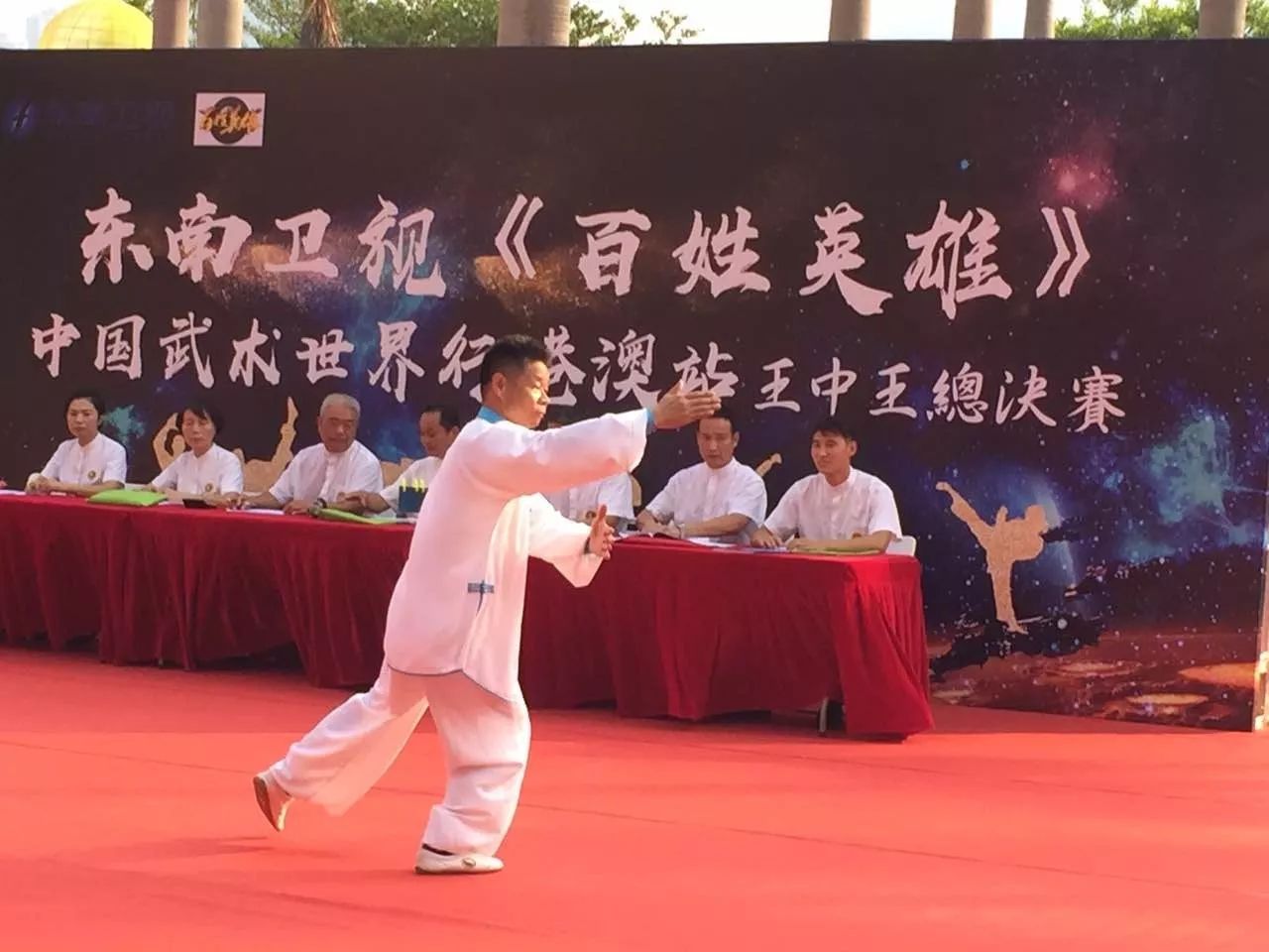 香港馬會(huì)王中王一肖中待的秘密與策略解析，香港馬會(huì)王中王一肖策略解析與秘密揭秘