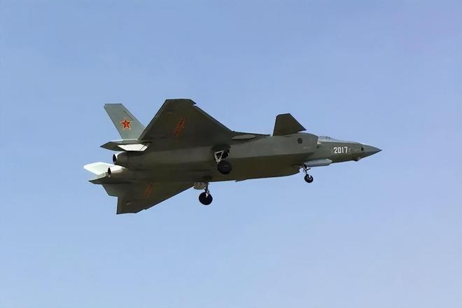 揭秘殲-22戰(zhàn)斗機(jī)的卓越性能與獨(dú)特優(yōu)勢(shì)，揭秘殲-22戰(zhàn)斗機(jī)的性能優(yōu)勢(shì)與獨(dú)特之處