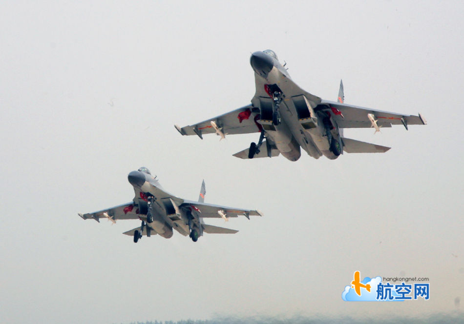 殲-11B戰(zhàn)機(jī)，中國(guó)空中力量的璀璨明珠，殲-11B戰(zhàn)機(jī)，中國(guó)空中力量的耀眼明珠