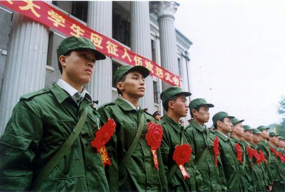 大學(xué)生當(dāng)兵需要什么條件，大學(xué)生當(dāng)兵的條件與要求，全面解讀報(bào)名資格