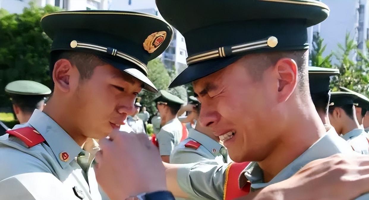 當(dāng)兵報(bào)名2023年上半年，啟程軍旅，實(shí)現(xiàn)英雄夢(mèng)想，2023年上半年報(bào)名參軍，開啟軍旅之旅，實(shí)現(xiàn)英雄夢(mèng)想