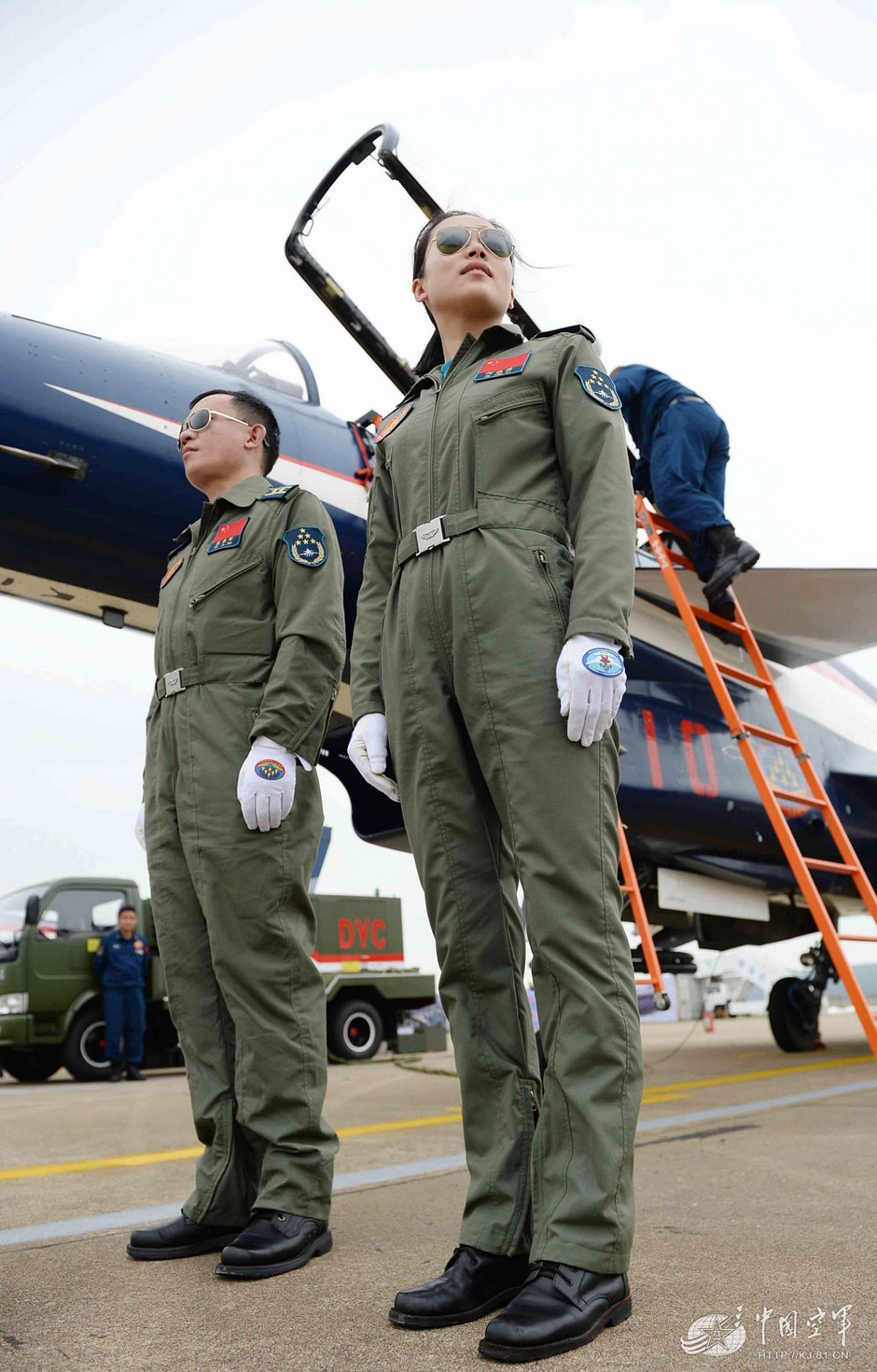 揭秘殲-10女飛行員神秘事件，真相探尋與反思，揭秘殲-10女飛行員神秘事件，探尋真相與反思之路