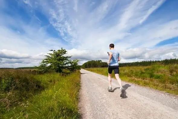 跑步的好處及最佳時(shí)間，探索健康生活的秘密武器，跑步，探索健康生活的秘密武器，好處與最佳時(shí)間解析