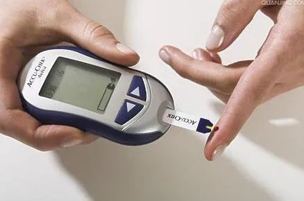 關于血糖值表，了解40至50歲正常血糖水平的重要性，了解血糖值表，揭示40至50歲人群正常血糖水平的重要性