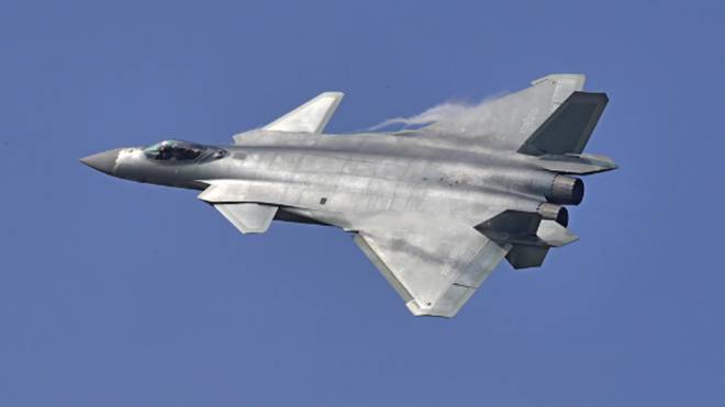 殲35與殲20，兩款先進戰(zhàn)機的區(qū)別，殲35與殲20，兩款先進戰(zhàn)機對比解析