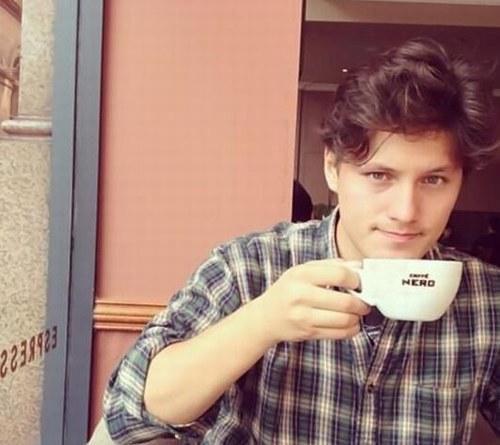 Ella個(gè)人資料，探索明星的璀璨人生，Ella個(gè)人檔案揭秘，探索璀璨明星人生