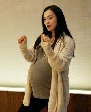 中國素顏?zhàn)蠲琅餍桥判?，美麗無需修飾的自然魅力，中國素顏?zhàn)蠲琅餍桥判邪?，自然魅力無需修飾