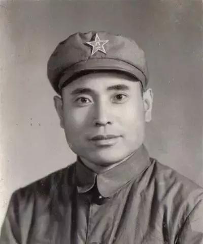 揭秘劉伯溫一肖中持期期誰(shuí)——?dú)v史謎團(tuán)解析，劉伯溫一肖中持期期誰(shuí)揭秘，歷史謎團(tuán)深度解析